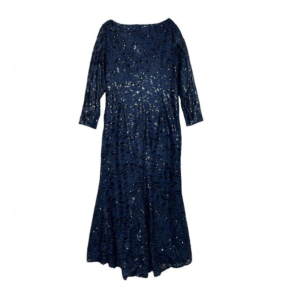 Mac Duggal Long Sleeve Sequin Lace Sequin Gown | Size 16 - Picture 9 of 13